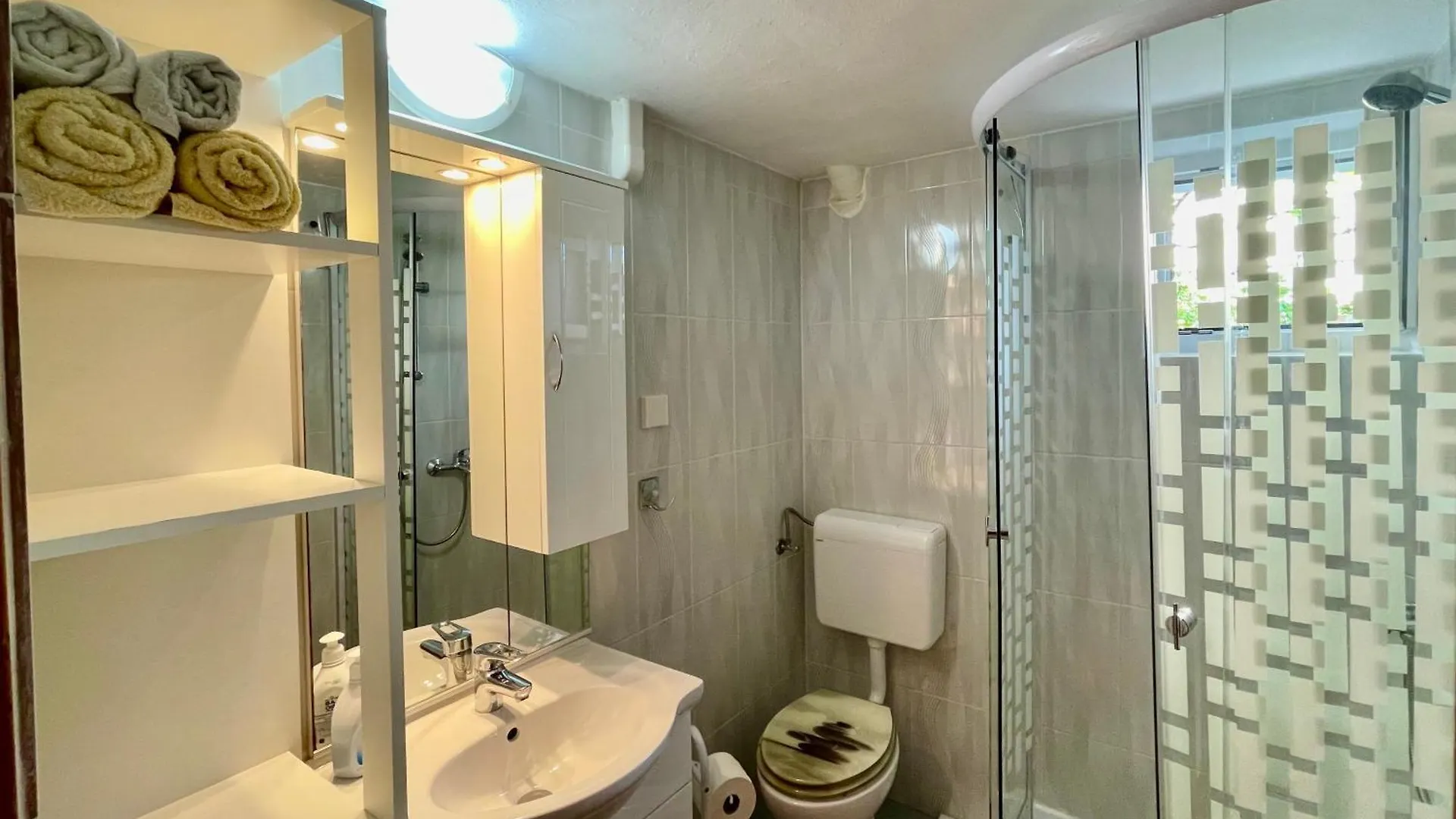Villa Millefiori - Apartments 木洛希尼